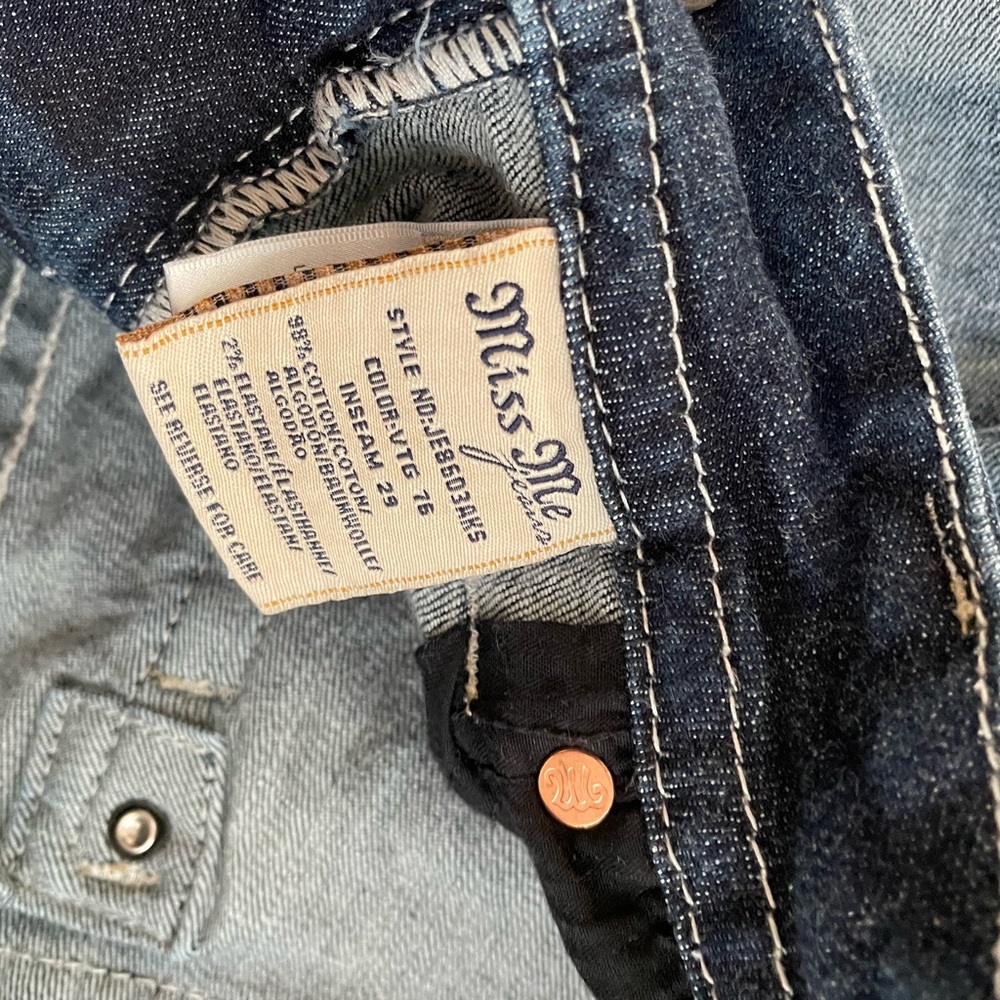 Hardly worn Miss Me Jeans - Picture 4 of 5